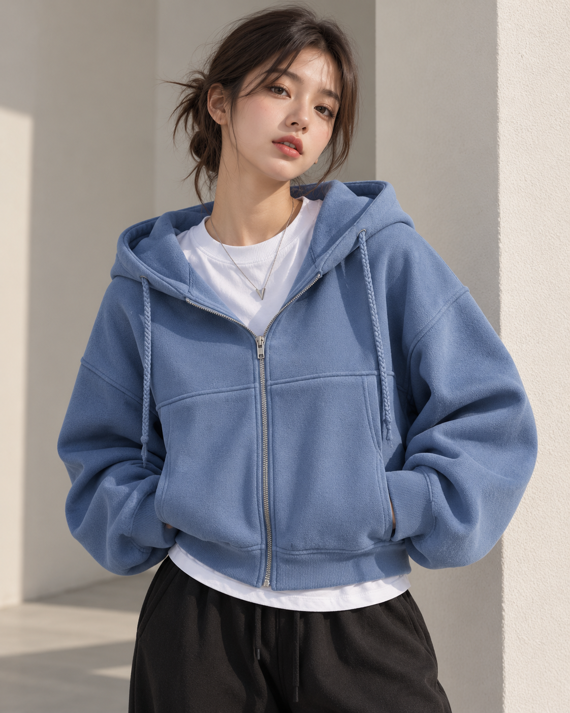 Sudadera Nara cropped con cremallera