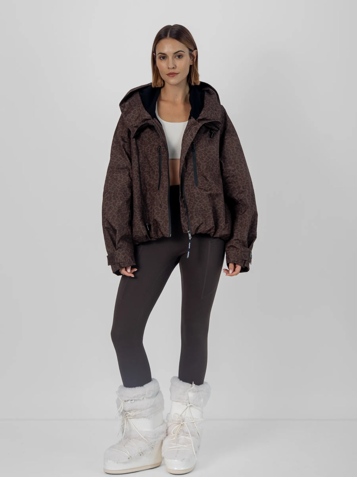 Chaqueta impermeable corta oversize