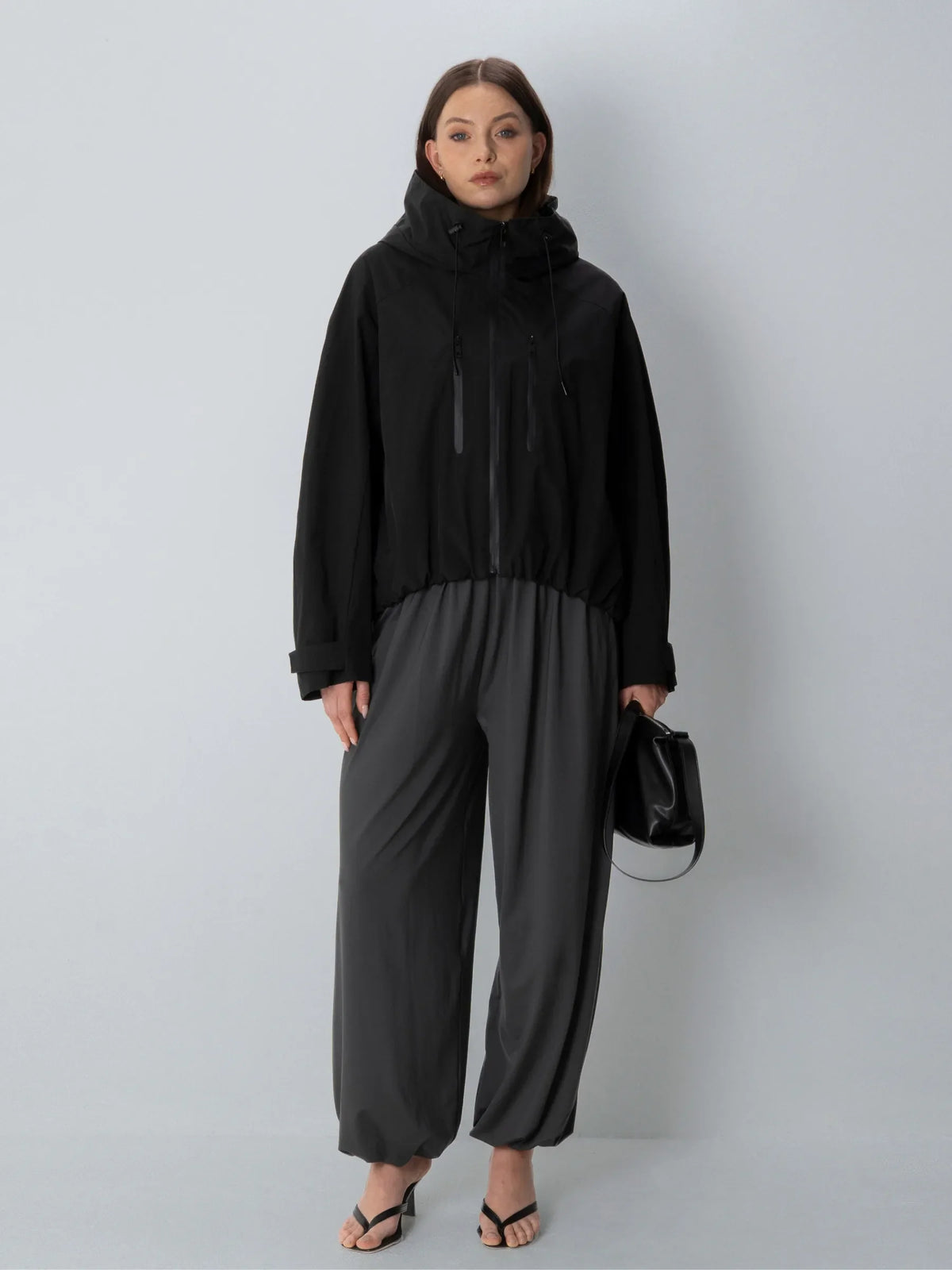 Chaqueta impermeable corta oversize